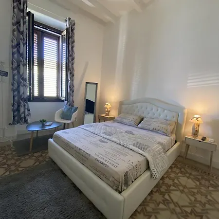 Fabula Suites *
